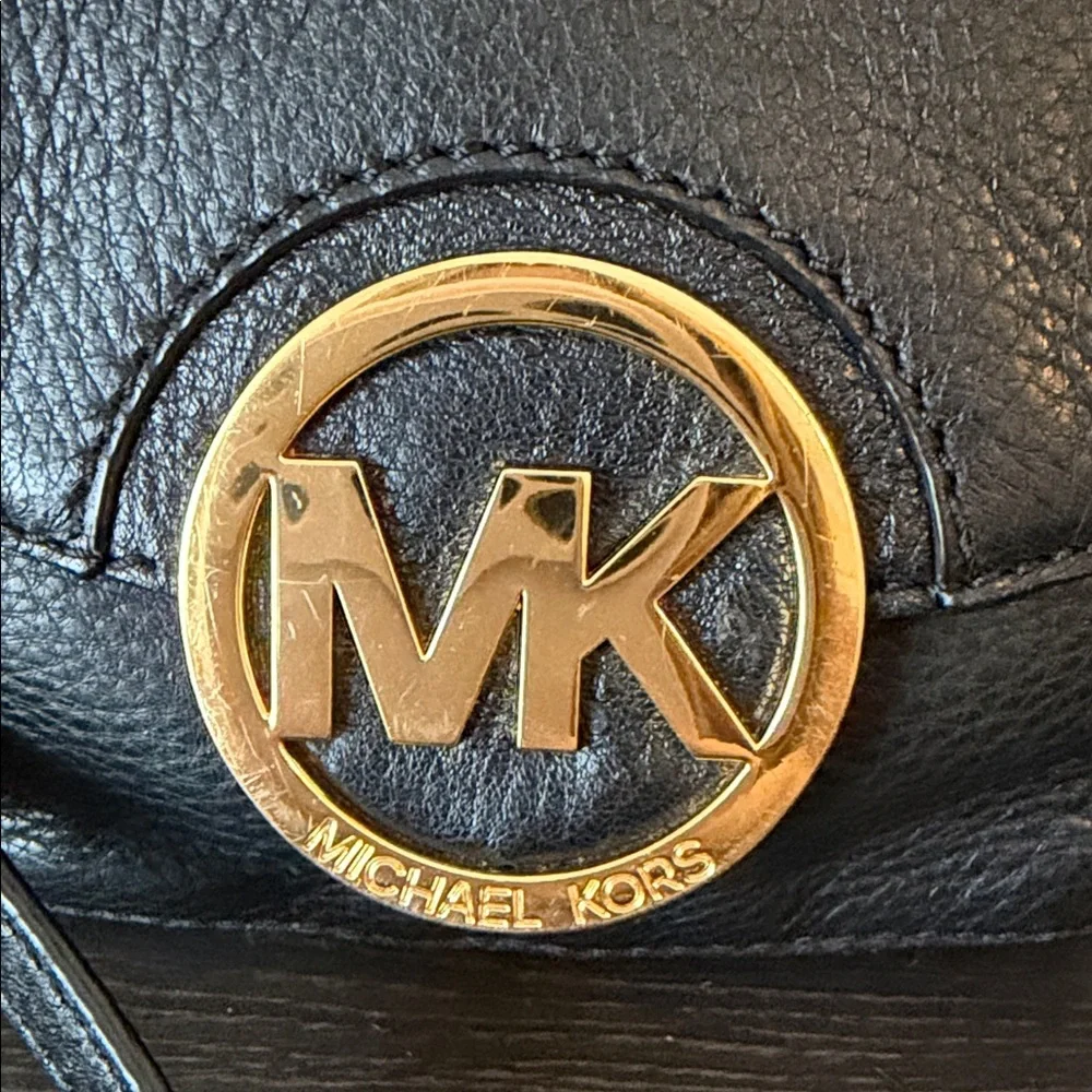 Michael Kors Black Pebbled Leather Crossbody Bag with Gold Accents - Picture 2 of 5